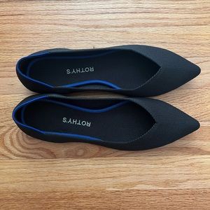 Rothy’s The Point Black Solid